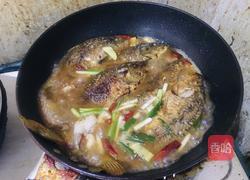 家常炖鱼的做法图解9