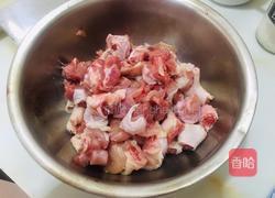 辣爆小公鸡的做法图解1