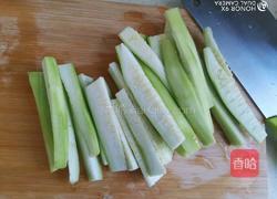 凉拌丝瓜的做法图解2