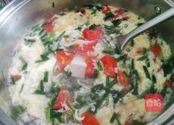 西红柿韭菜鸡蛋汤的做法图解4