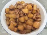 土豆红烧肉的做法[图]