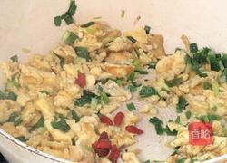 葱花炒鸡蛋的做法图解8