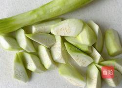 杭椒丝瓜炒蛋的做法图解3