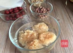 百合莲子汤的做法图解1