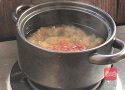 枸杞冰糖银耳汤的做法图解8