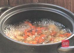 枸杞冰糖银耳汤的做法图解9