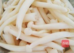 菌菇虾滑汤的做法图解1