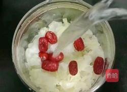 银耳红枣马蹄糖水的做法图解5