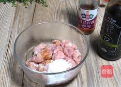 红椒丝瓜炒肉片的做法图解4