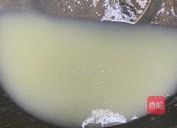 戚风蛋糕（低糖低油不裂不塌）的做法图解1