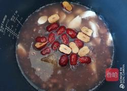薏米山药红枣粥的做法图解7