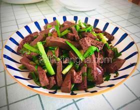 豬血炒韭菜
