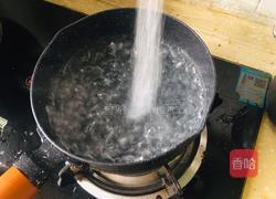 猪血炒韭菜的做法图解3