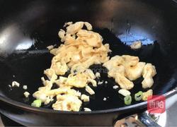 青菜鸡蛋炒河粉的做法图解6