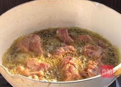 蒜香炸排骨的做法图解7