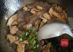粉皮炒肉片的做法图解9