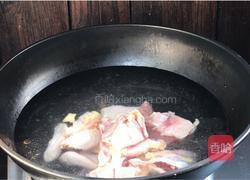 黄瓜炖鸡块的做法图解3