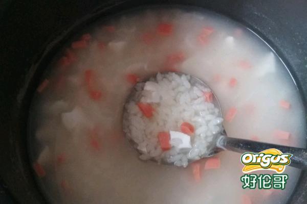 咸鸭蛋清火腿肠白米饭粥
