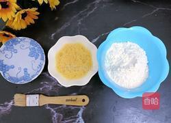 蛋黄豆沙月饼的做法图解2