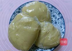 蛋黄豆沙月饼的做法图解6