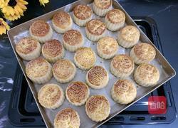 蛋黄豆沙月饼的做法图解20