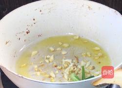 泡椒西芹炒猪肝的做法图解10