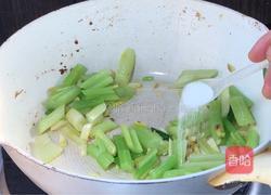 泡椒西芹炒猪肝的做法图解11
