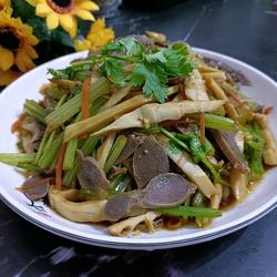 笋丝拌鸭肫的做法[图]