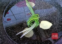 笋丝拌鸭肫的做法图解2