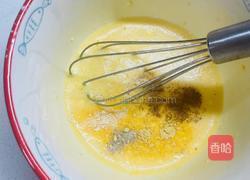 快手早餐:葱花鸡蛋饼的做法图解3