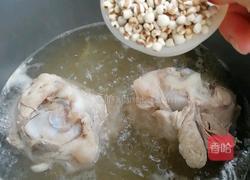 冬瓜薏米大骨汤的做法图解6