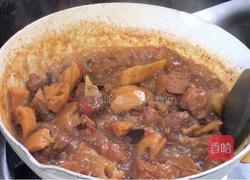 番茄莲藕炖猪膀肉的做法图解16