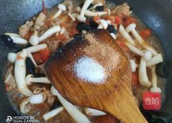番茄菌菇炖猪肉的做法图解14