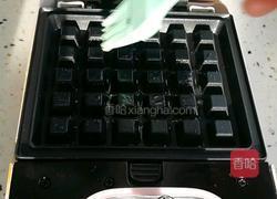 香蕉火龙果华夫饼的做法图解7