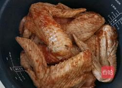 电饭锅焖鸡翅的做法图解6