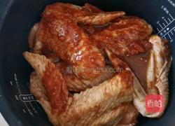 电饭锅焖鸡翅的做法图解7