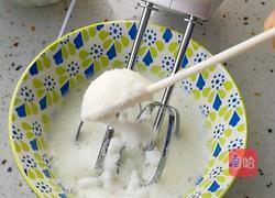 戚风蛋糕的做法图解5