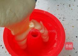 戚风蛋糕的做法图解9