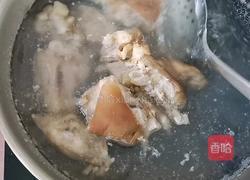 酱香烤猪蹄的做法图解1