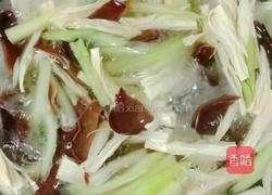 凉拌腐竹西芹的做法图解12