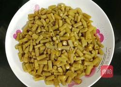 酸豆角炒鸭肾的做法图解2