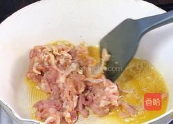 茼蒿炒肉丝的做法图解5