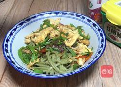 青椒鸡蛋拌海带面的做法图解11