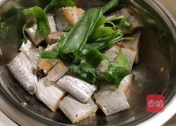 五香炸带鱼的做法图解2