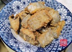 五香炸带鱼的做法图解5