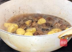 板栗焖鸡肉的做法图解11