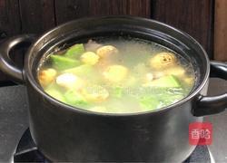 板栗萝卜猪骨汤的做法图解7