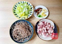 猪肉白菜炖粉条的做法图解3
