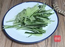 黄瓜炒土豆丝的做法图解1