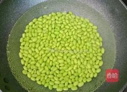 毛豆米炒火腿肠的做法图解3